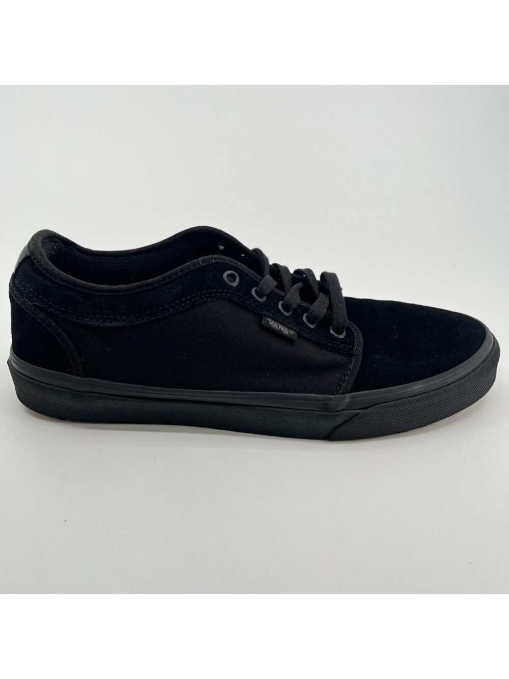 Vans Chukka Low Mens Size 10.5 Triple Black Athletic Suede Skate Shoes Sneakers
